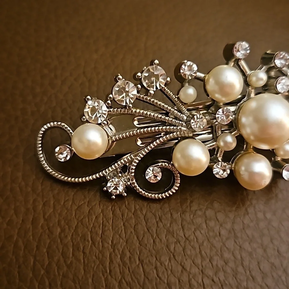 Vintage 1980s Silvertone Pearl Rhinestone Formal Bridal Barrette